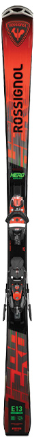 Roter und schwarzer Rossignol HERO ELITE ST TI Ski mit geometrischem Muster und schwarzer Bindung.